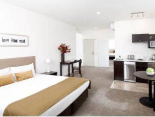 Hamilton Apartment | Quest on London
