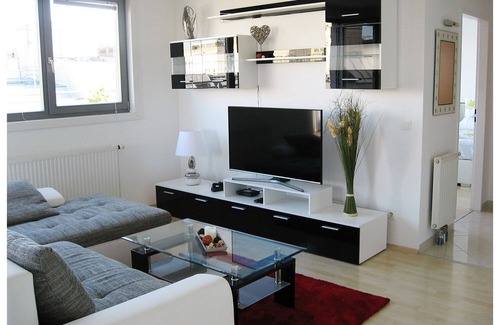 Favoriten Apartment | Quiet 60m2 penthouse apartment with 3 terraces and panoramic views of Vienna