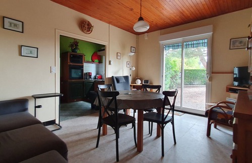 LʼAiguillon-sur-Mer House | Quiet and Charming Villa with Garden - Near Beach and Town Center