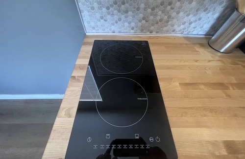 Hesperia House | Quiet and Cozy 1br upstairs Guest House