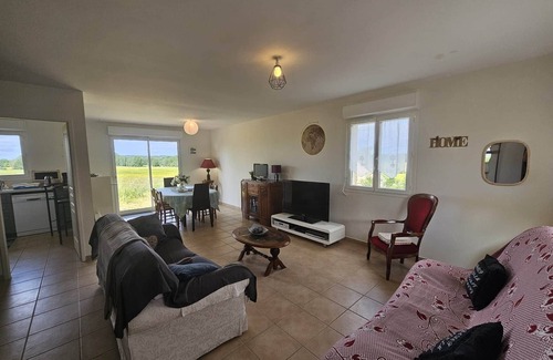 La Mesniere House | Quiet and panoramic view of fields and La Sarthe
