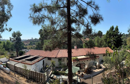 Vista Villa | Quiet and Quaint Hideaway-Room in Vista!