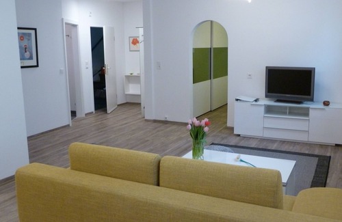 Mogeldorf Apartment | Quiet and spacious 2-room apartment with good transport links