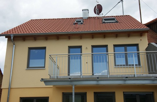 Mondfeld Apartment | Quiet and spacious holiday apartment 'Burgblick'
