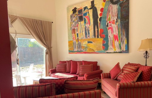 Thousand Oaks House | Quiet Artists' Retreat perfect for the family!