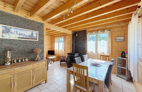 Travexin Ski Chalet | Quiet chalet on the edge of the forest at the gateway to the valleys