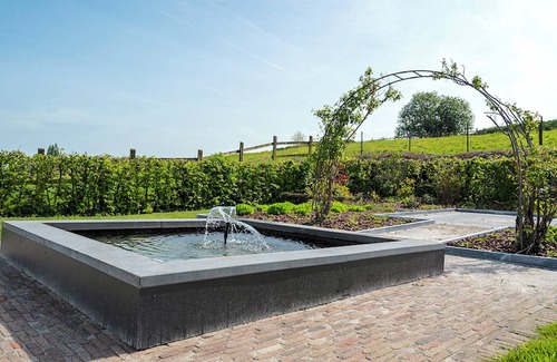 Boekendries House | Quiet country house with a meadow