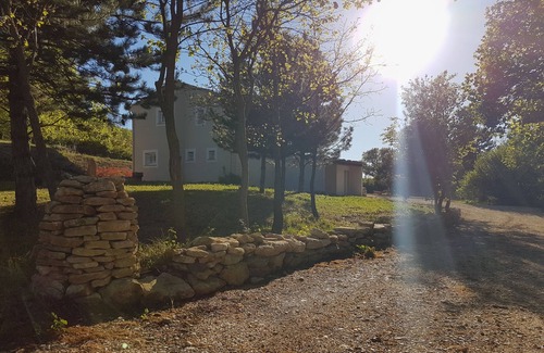 Malaucene Villa | Quiet country villa, not overlooked