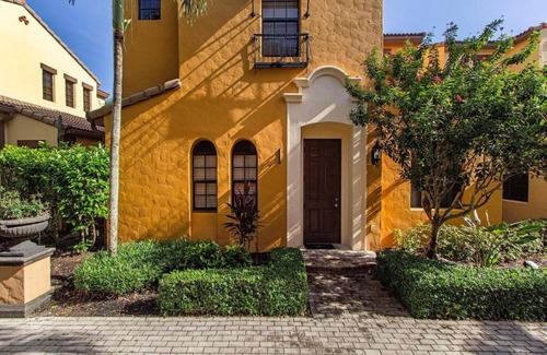 Naples Villa | Quiet family-sized house in stunning Ole at Lely Resort Naples