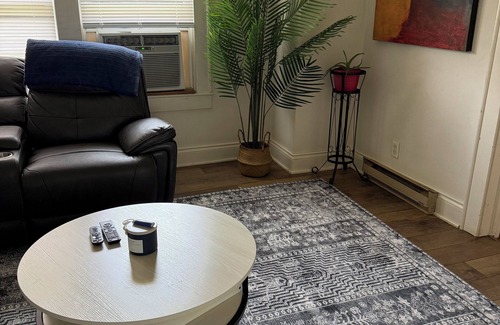 Vale Other | Quiet farmhouse with pasture in Vale