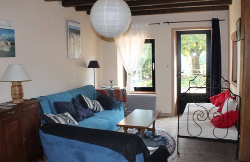 Douchy Cottage | Quiet Cottage near Paris, Sleeps 7, Green Surroundings