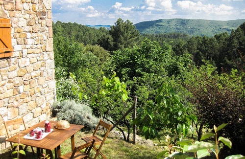 Chambonas Apartment | Quiet Gîte in the South Ardèche