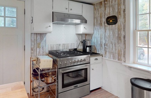 Mount Desert Cottage | Quiet home with great yard & firepit - minutes to Long Pond & Acadia