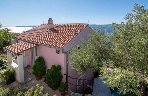Celina House | Quiet house in a stone village with panoramic sea views