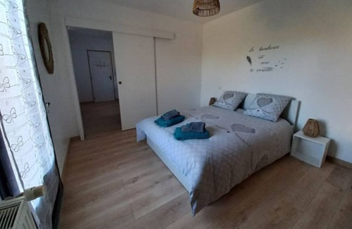 Saint-Chamassy Apartment | Quiet in the middle of nature!