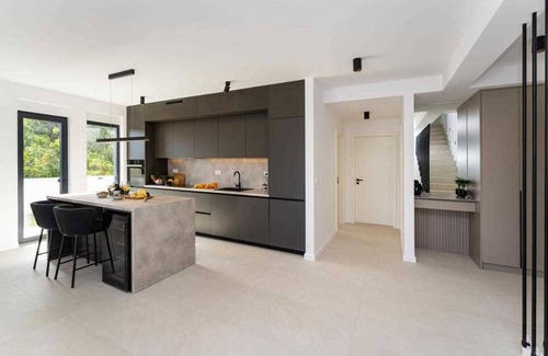 Seline Villa | Quiet pool Villa Silente
