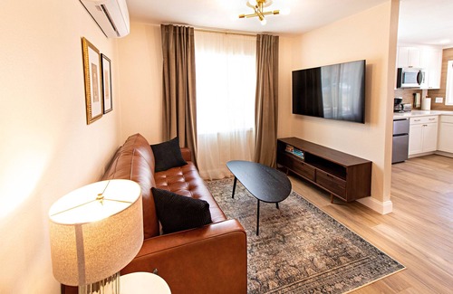 Canyon Gate Apartment | Quiet Retreat - Excellent for Couples or Traveling Profesionals