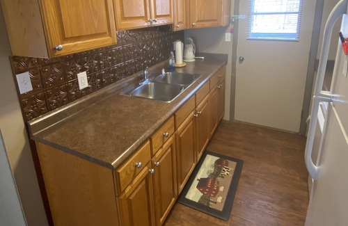 Elmira Cabin | Quiet Romantic Cabin - Pet Friendly