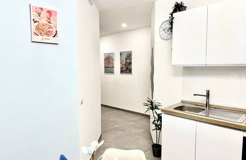 Prenestino-Centocelle House | Quiet room with private bath in Rome, Metro C