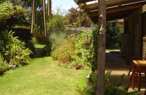Ocean Beach House | Quiet, secluded 3 bedroom cottage near Ocean Beach