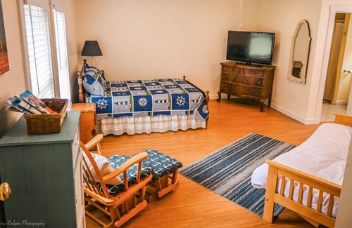 Rockport Apartment | Quiet Studio close to all that Coastal Maine has to offer!