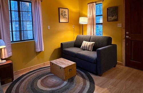 Nevada City Cottage | Quiet Studio Cottage in the Forest 10 Mins from Nevada City and the Yuba River