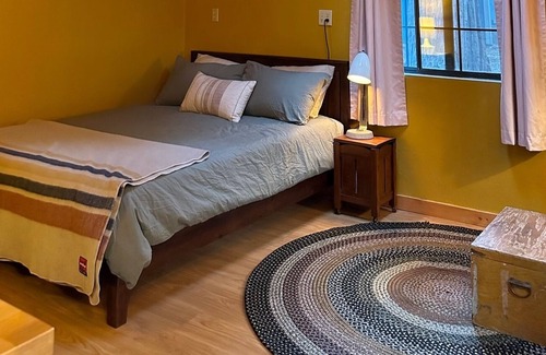 Nevada City Cottage | Quiet Studio Cottage in the Forest 10 Mins from Nevada City and the Yuba River