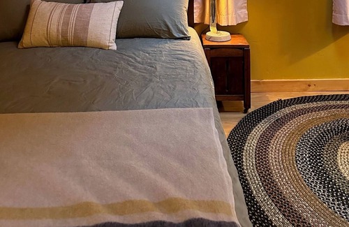 Nevada City Cottage | Quiet Studio Cottage in the Forest 10 Mins from Nevada City and the Yuba River