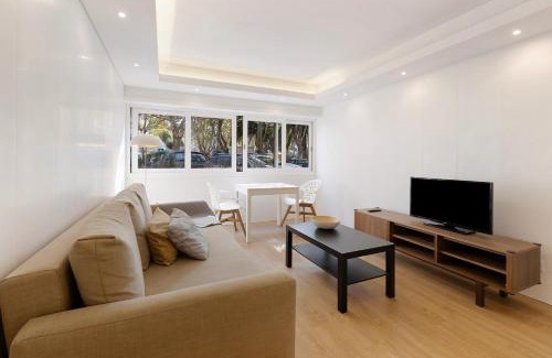 Estoril Apartment | Quiet Under The Trees
