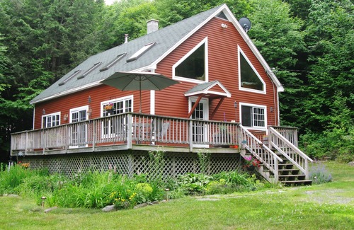 Williamsville House | Quiet Vermont Home Close To Everything