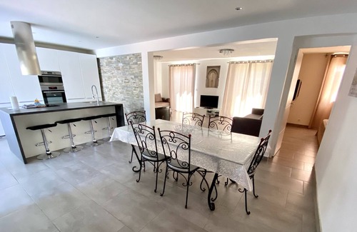 Baillargues Villa | QUIET VILLA 5 MINUTES OF GOLF