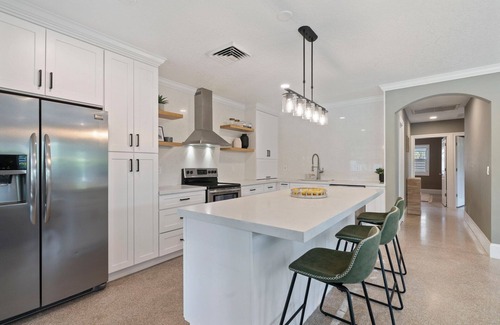 Old Northwood House | Quiet West Palm Beach Escape - Prime Location Close to Beaches, Town, Boat Show!