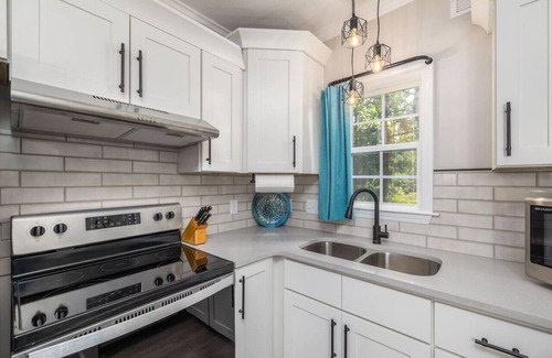 High Point Apartment | Quietude Place · Stylish 2 Bedroom House with Full Kitchen near HPU