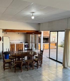San Nicolas de los Arroyos House | Quinta Buena Vibra