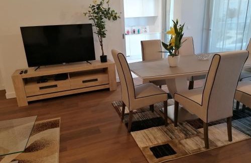 Seixal Apartment | Quinta da trindade one river seixal
