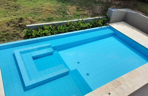 Girardot House | Quinta en Condominio Campestre el Peñón