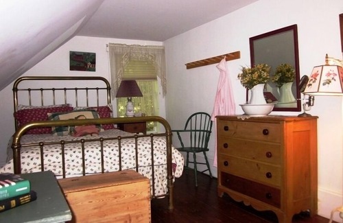 South Londonderry Other | Quintessential Vermont farmhouse