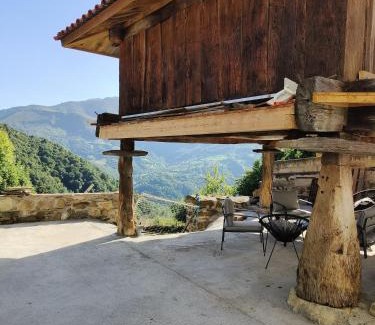 Barzana House | Quirós Villa Tranquila de Salcedo 2