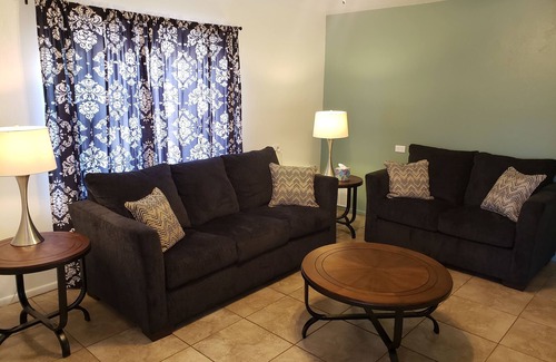 The Foothills House | Quirky Yuma Guesthouse