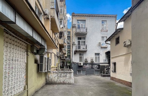 Bucharest City-Centre Apartment | Qult Legends of the Fall