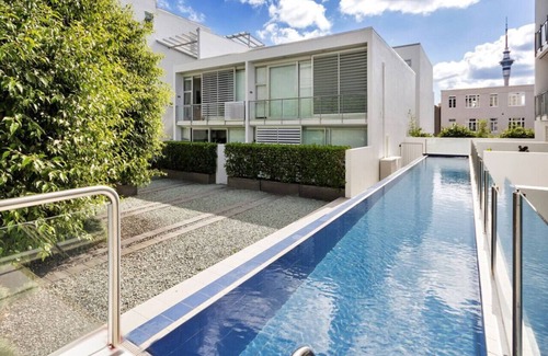 Freemans Bay Apartment | QV City Fringe with Carpark (890)