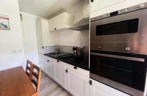 Mont-de-Lans Apartment | Résidence Arc En Ciel C - Appartement de charme pour 4 personnes idéalement situé dans un secteur calme proche des pistes MAE-5561
