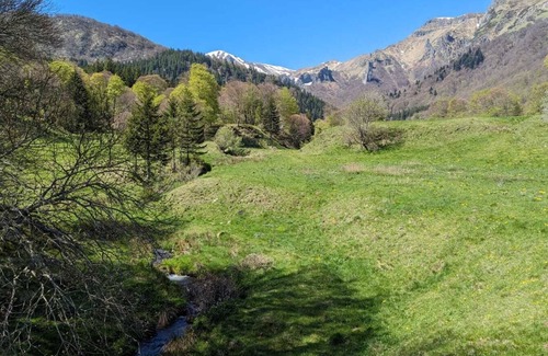 Chambon-sur-Lac Apartment | Résidence 'Aux Sources de la Vallée Verte' - Apartment 4 - Cosy