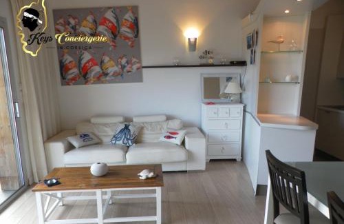 Santa Giulia Apartment | Résidence Cala Sultana N62 - 4 pers avec Piscine chauffée- accès privé à la Plage de SANTA GIULIA