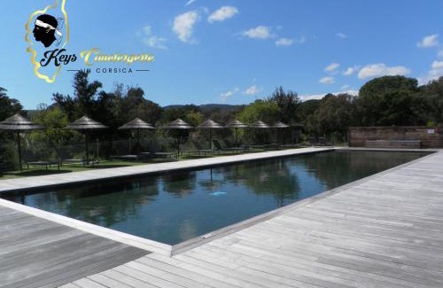 Santa Giulia Apartment | Résidence Cala Sultana N62 - 4 pers avec Piscine chauffée- accès privé à la Plage de SANTA GIULIA