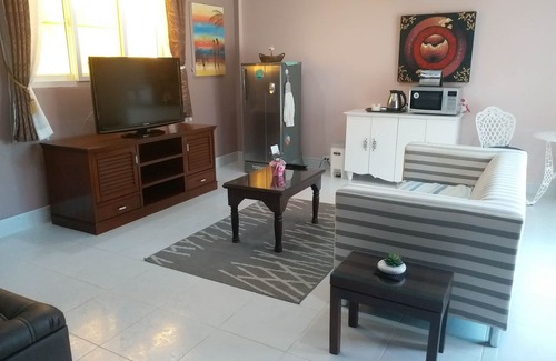 Rawai House | Résidence Chez Nous, Deluxe Studios (50 M²) with hotel service + pool