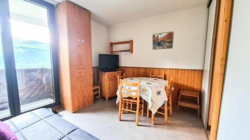 Flaine Apartment | Résidence Doris - Studio lumineux · Centre station · Balcon MAE-7404