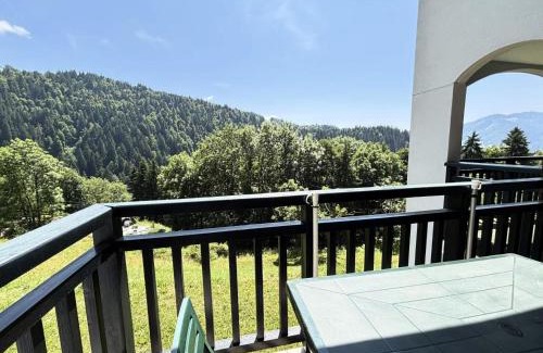 Notre-Dame-de-Bellecombe Apartment | Résidence Les Balcons Du Charvin - Appartement sud avec vue Mont-Charvin MAE-2724