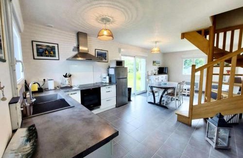 Pleumeur-Bodou Apartment | Résidence G25-pleumeur Bodou - Mesk Ar Mein maison avec jardin et parking privé MAE-3724