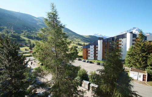 Les Deux Alpes Resort | Résidence Meijotel by Leavetown Vacations